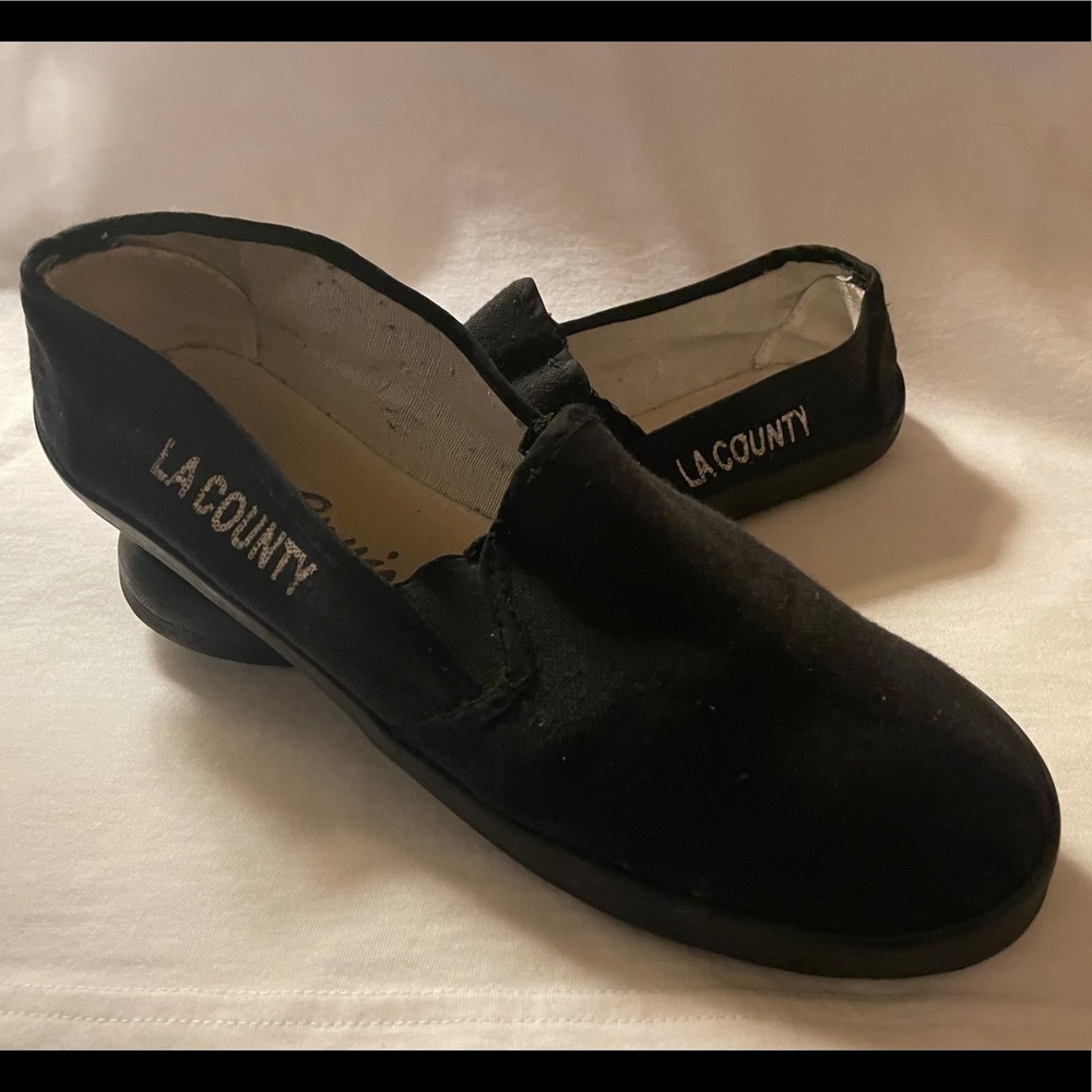 Twin Towers County Slippers